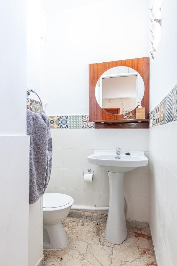 Puerta De Carmona Apartment Seville Exterior photo