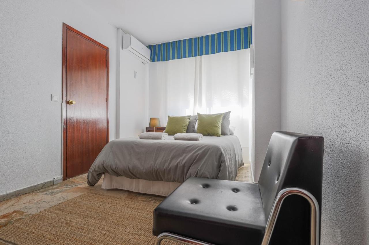 Puerta De Carmona Apartment Seville Exterior photo